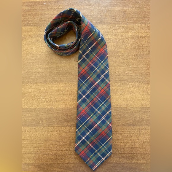 Men’s necktie  no brand in good condition - Picture 2 of 2